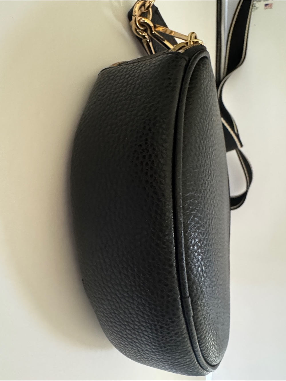 Marc Jacob’s Black Leather Rewind Crossbody Bag Small - Picture 4 of 6
